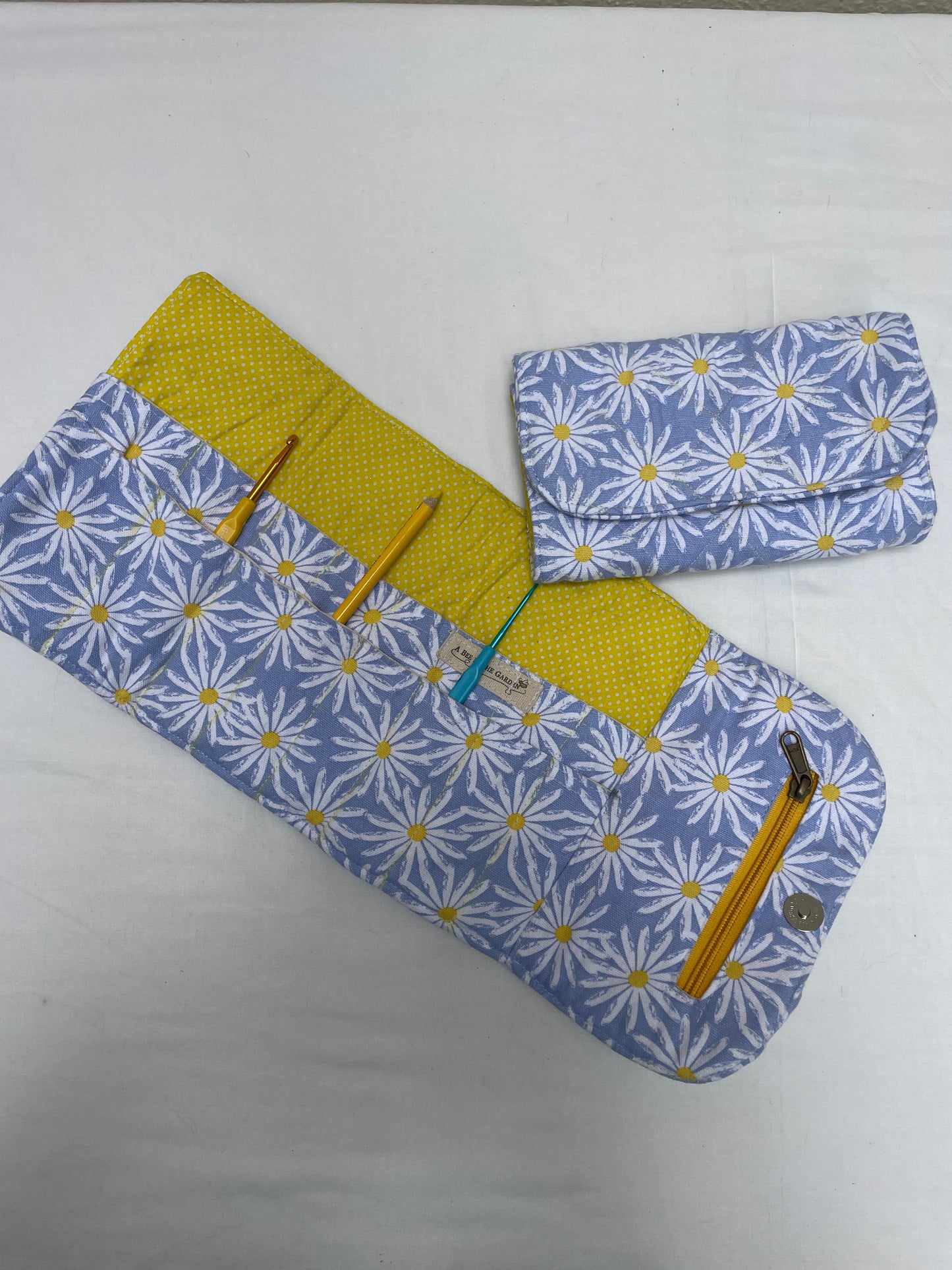 Crochet Hook Roll - Daisy Fields