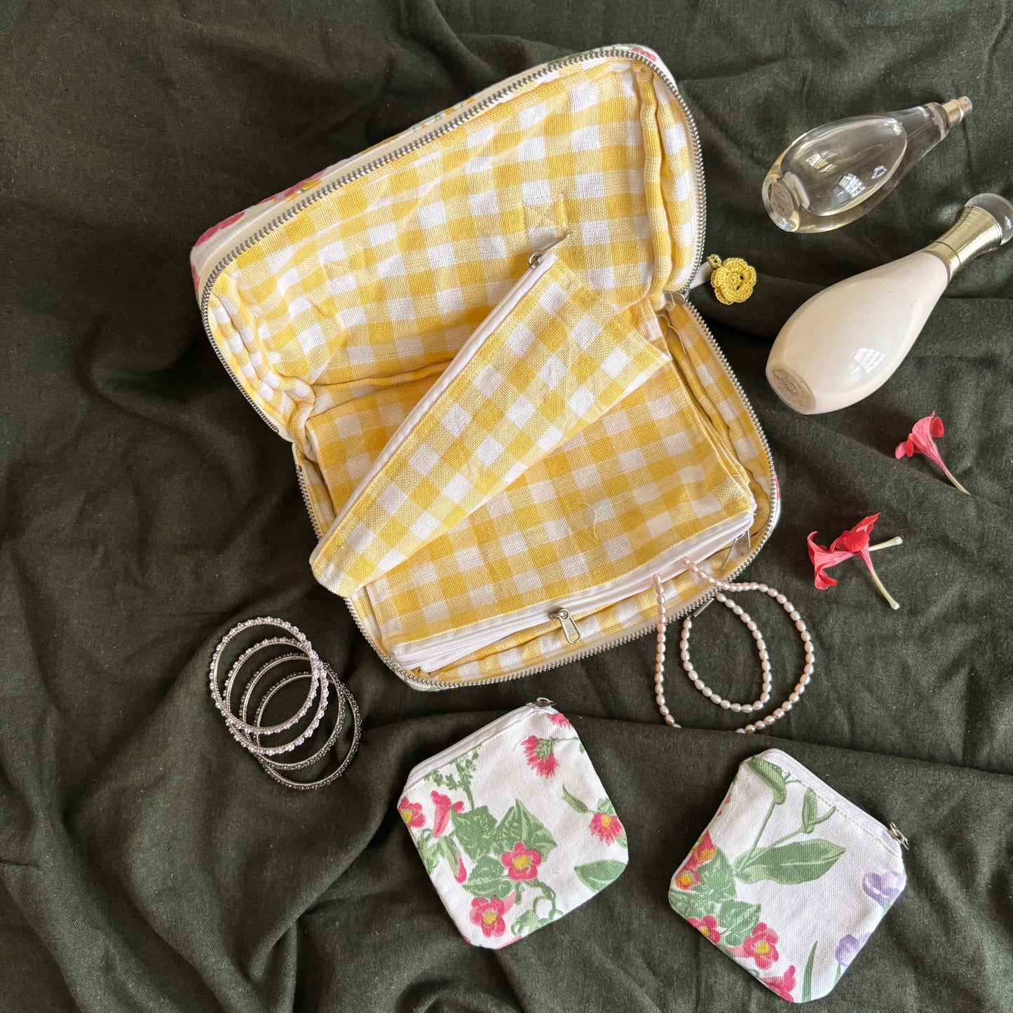 PRE ORDER : Travel Jewellery Organiser : Cottage Garden