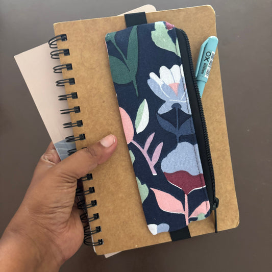 Pen Sleeve - Painted Garden