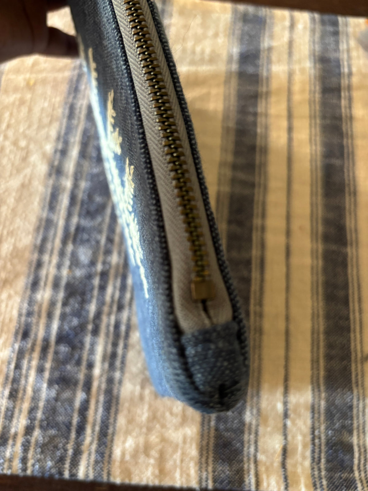 Ladies Mobile Wristlet – Navy Blue with Pearly White Embroidery | Compact Everyday Accessory