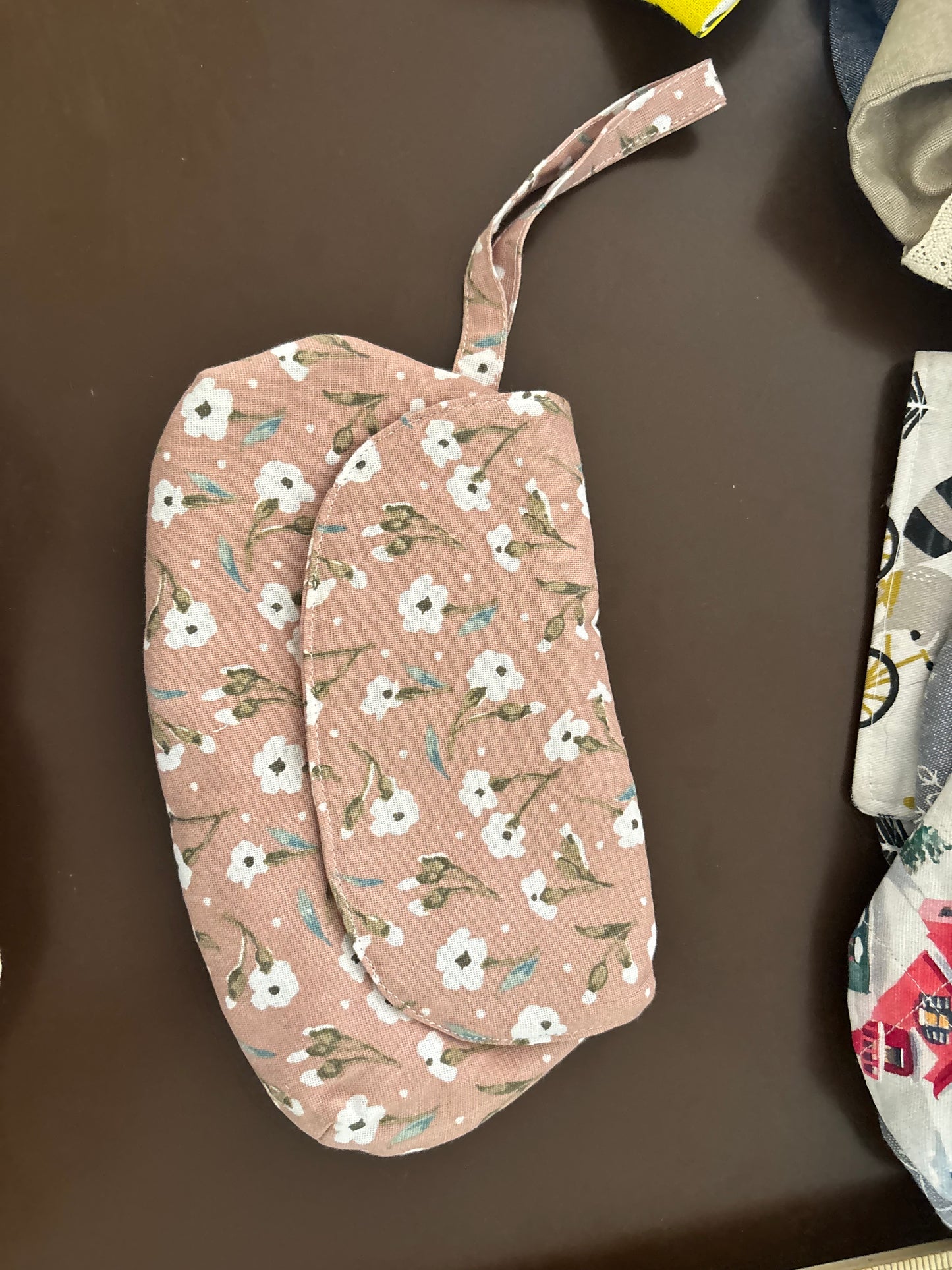 Sample -Ladies wristlet/purse with flap closure.