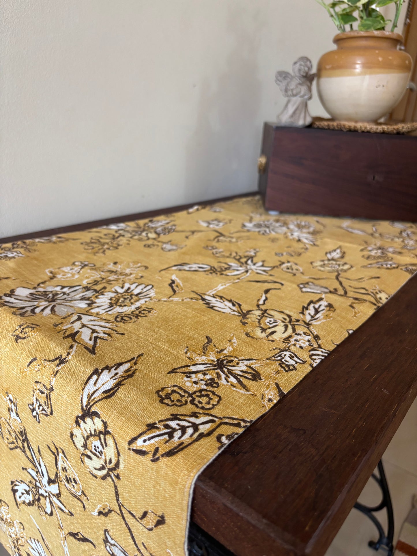 Table Runner -Golden Meadow