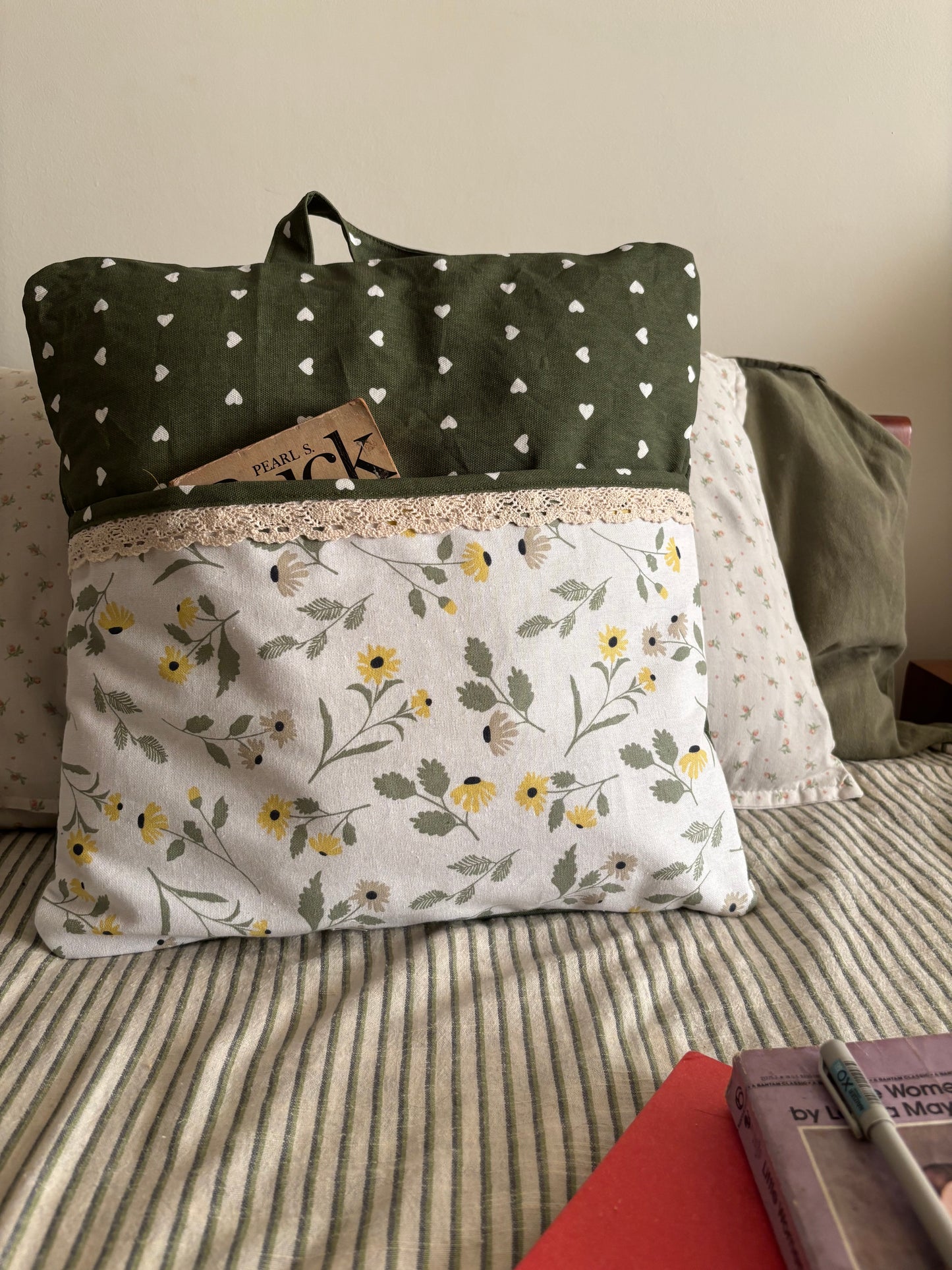 Reading Pillow Earthy Meadows