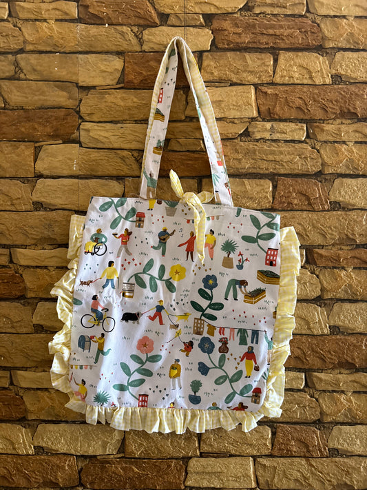 Defective pc -Frilly Tote