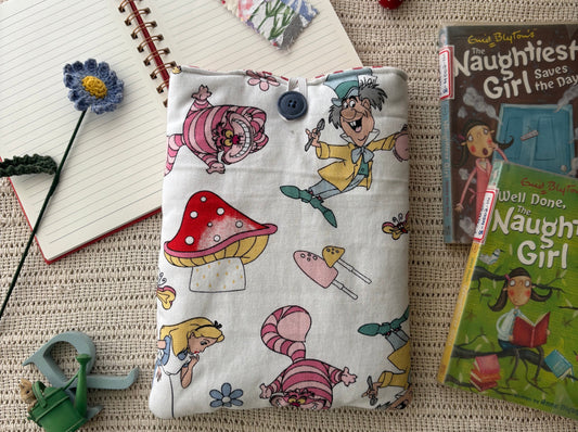 Book Sleeve - Alice in Wonderland