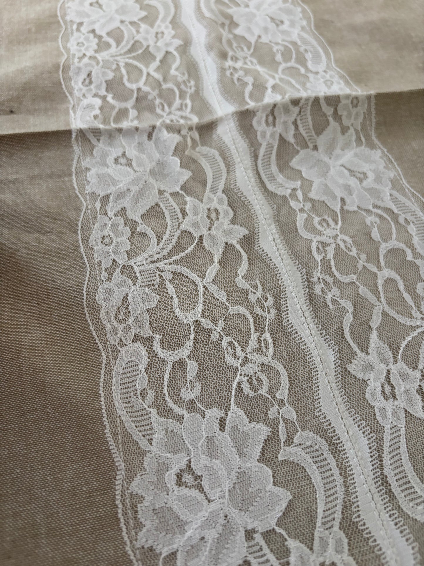 Table Runner - Curated - Linen and Lace