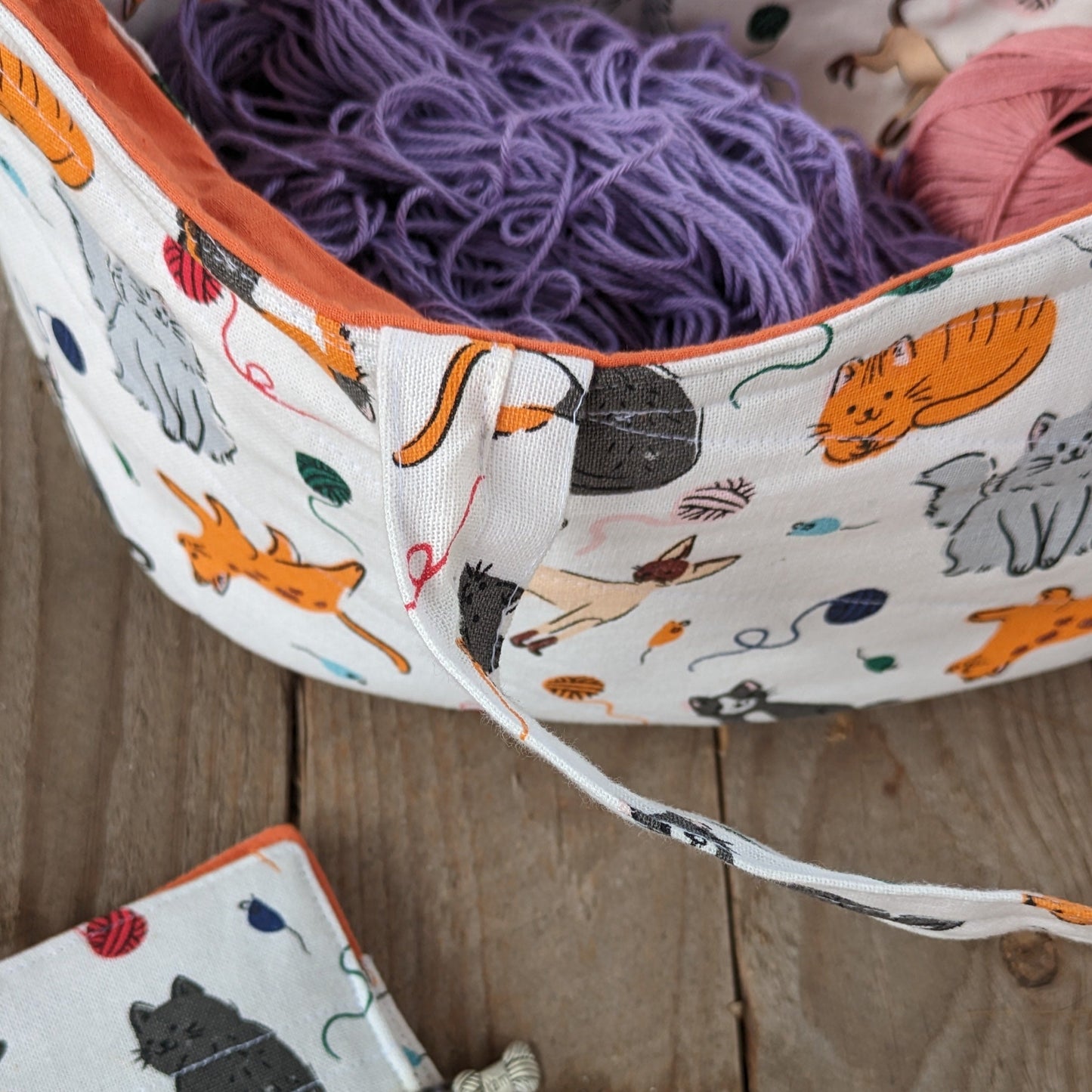 Maker's Basket - Cats & Yarn