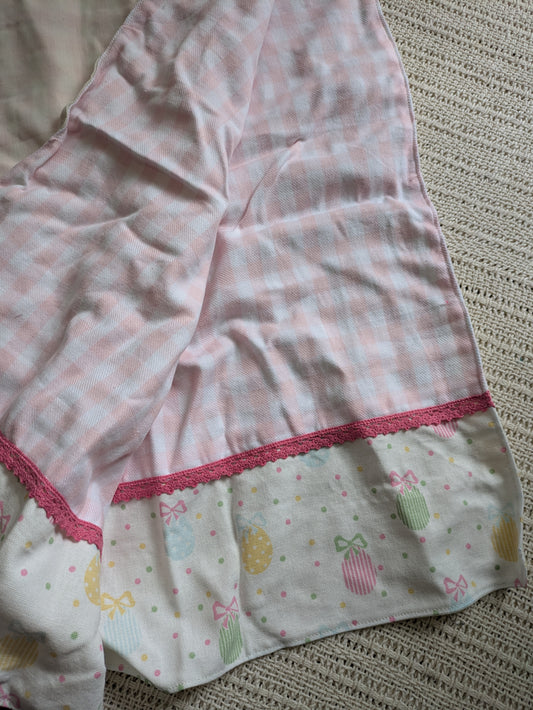 Sample -Easter themed table runner