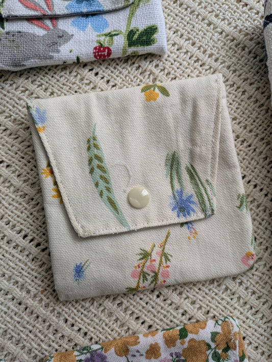 Upcycled Coin purse - Wild Flowers