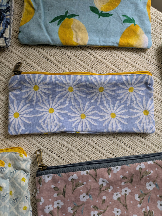Upcycled Zippered Pouch - Daisies