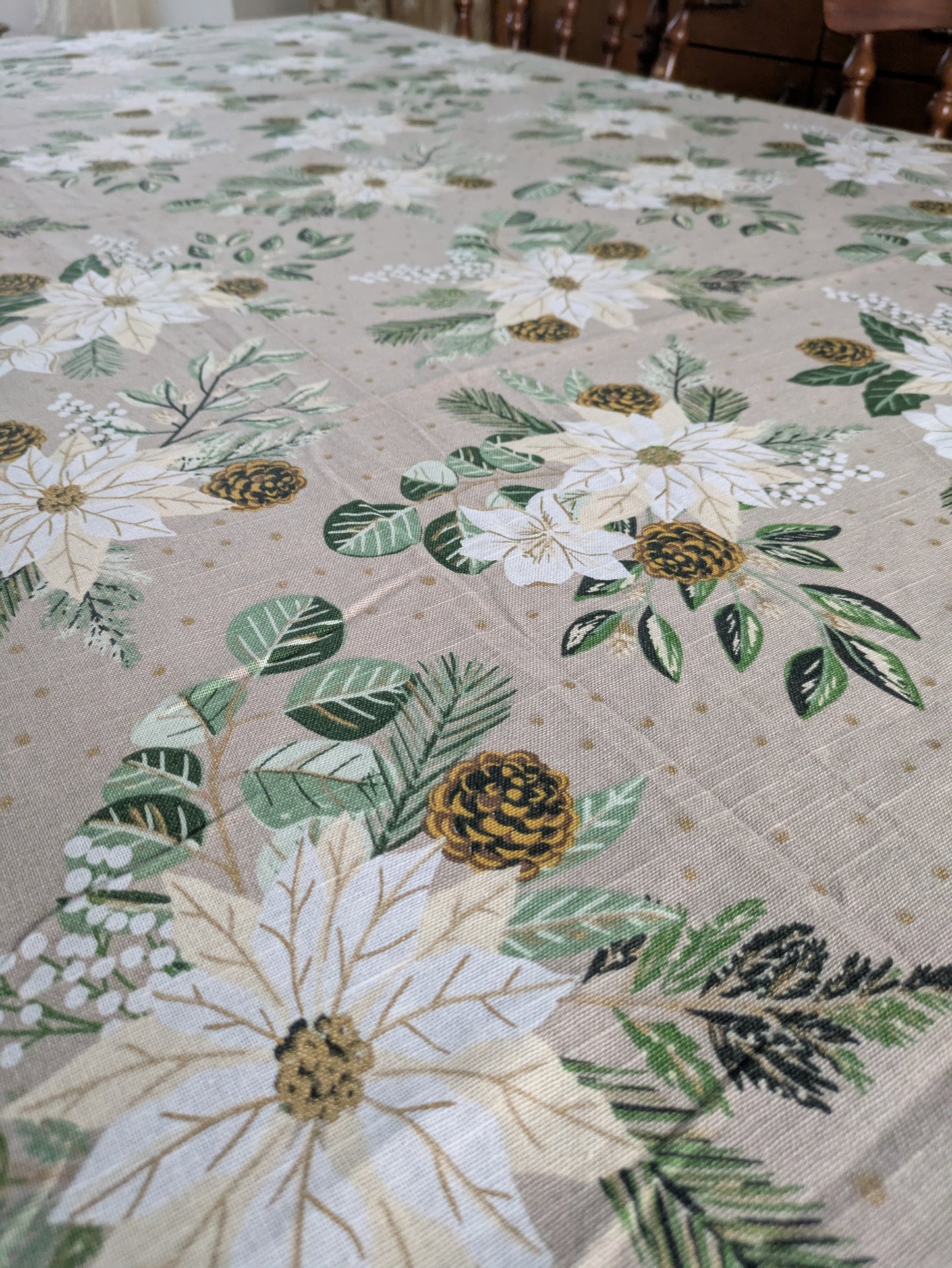 Table Cloth - White Poinsettia -Lace Border