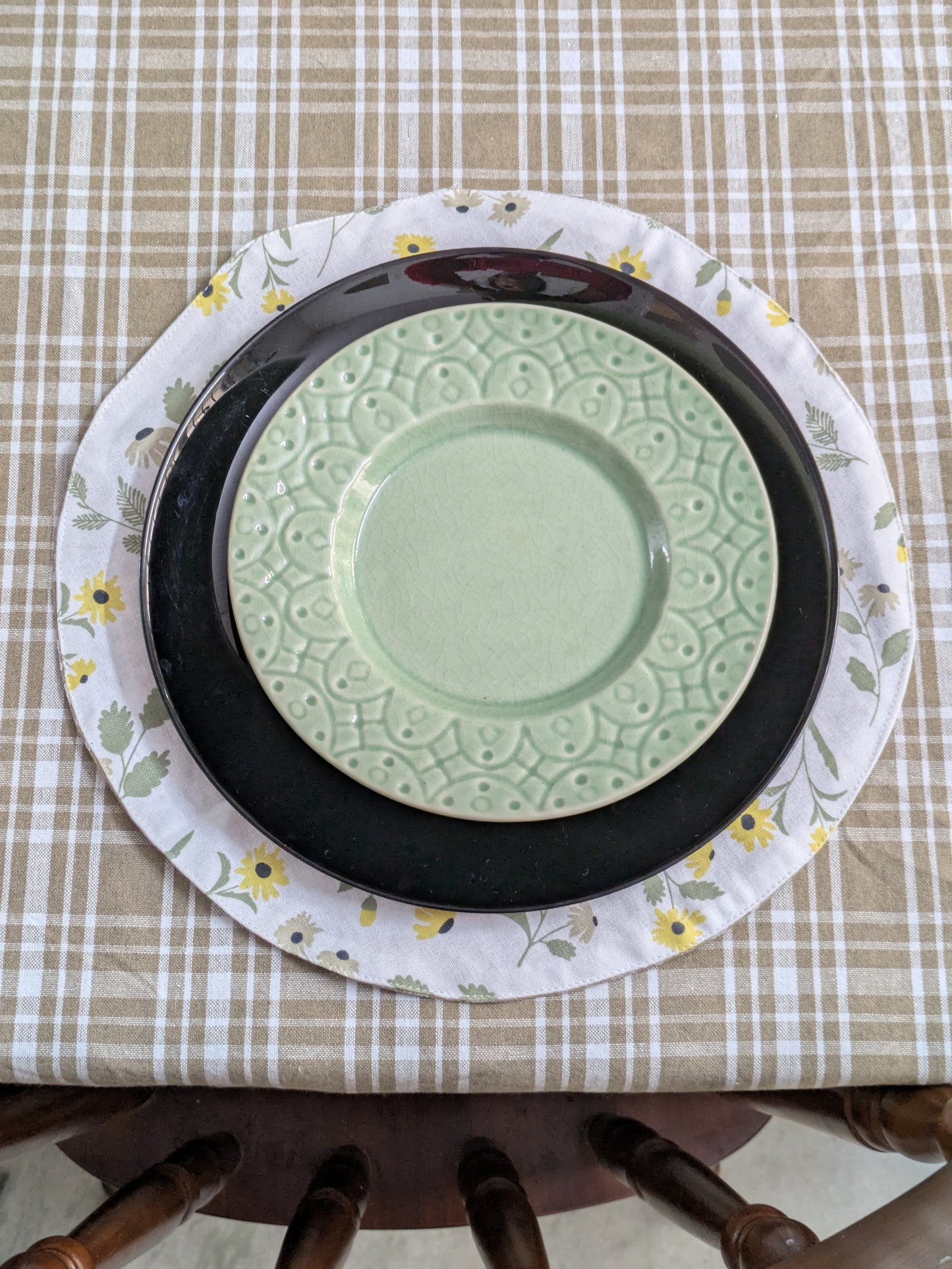 Placemats (Round) - Earthy Meadows
