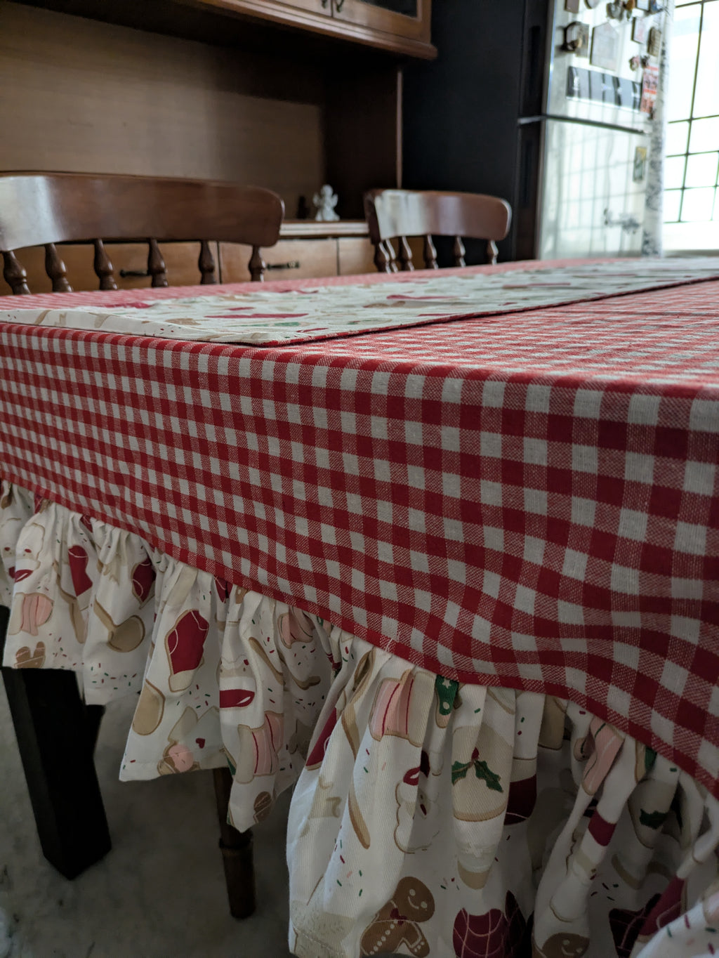 Table Cover - Baker's December