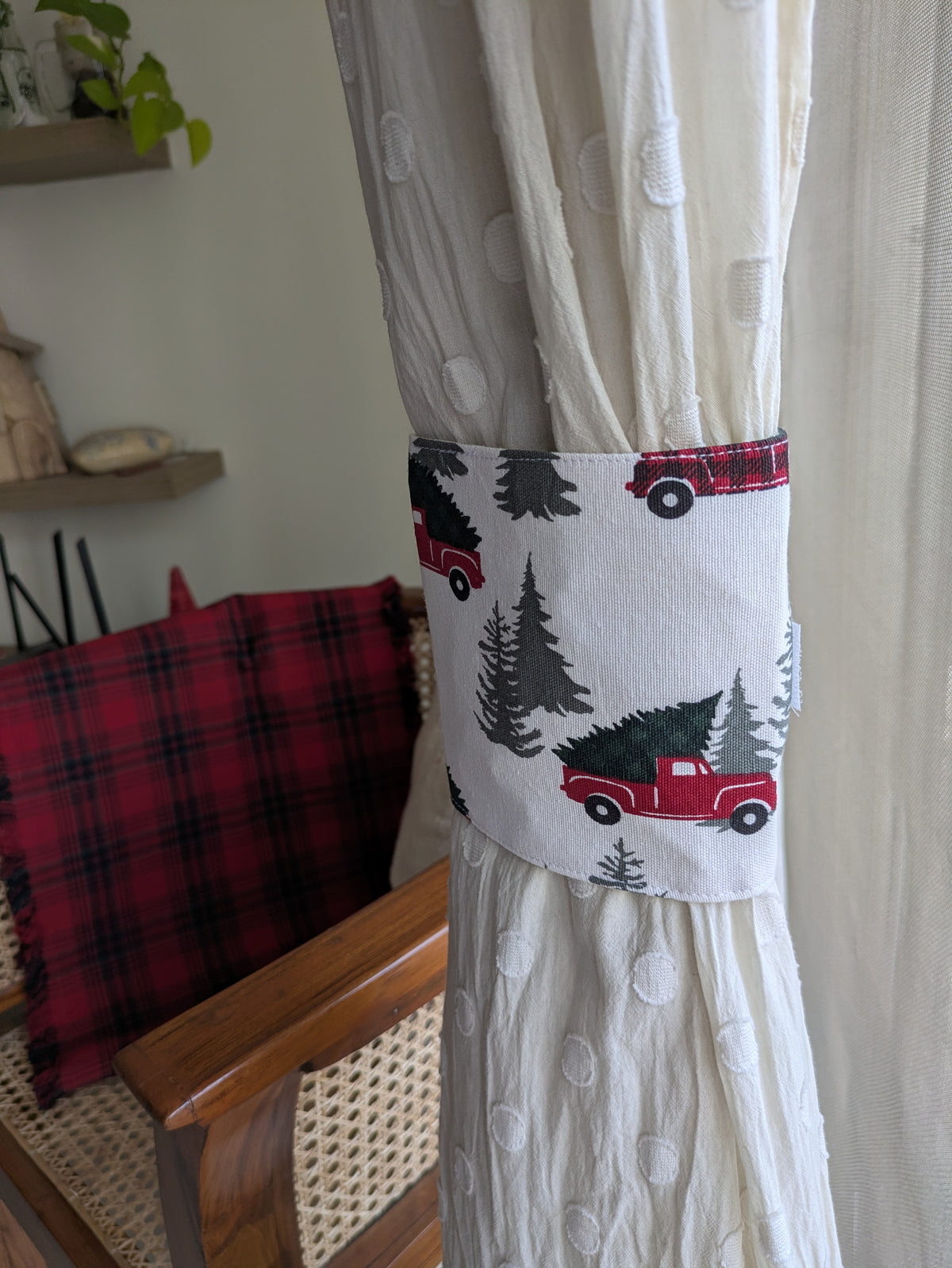 Curtain tie back- Christmas Pickup Truck - Pair