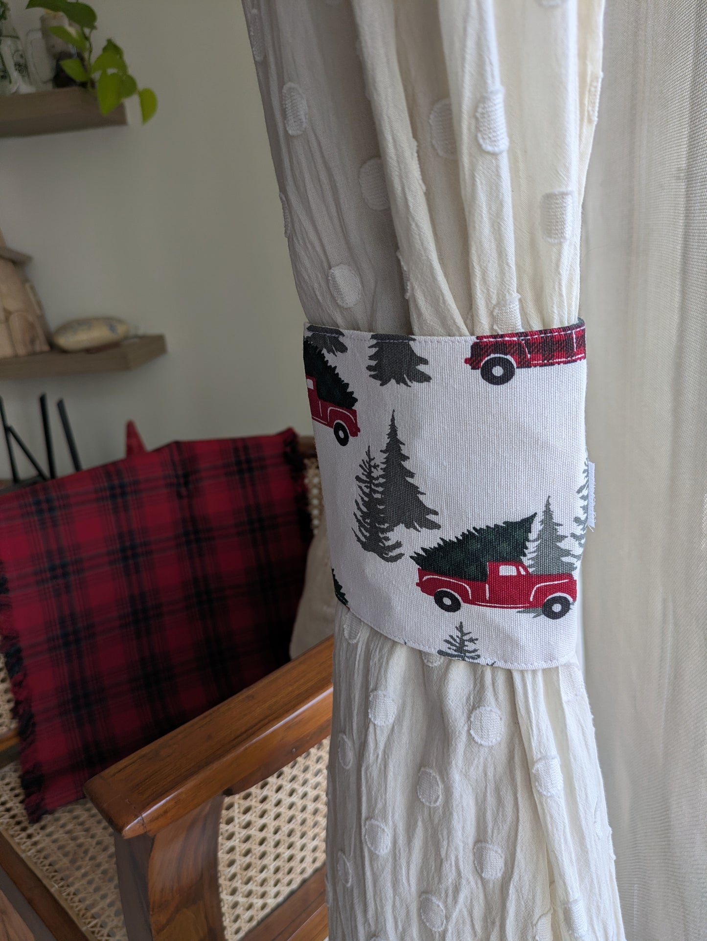 Curtain tie back- Christmas Pickup Truck - Pair