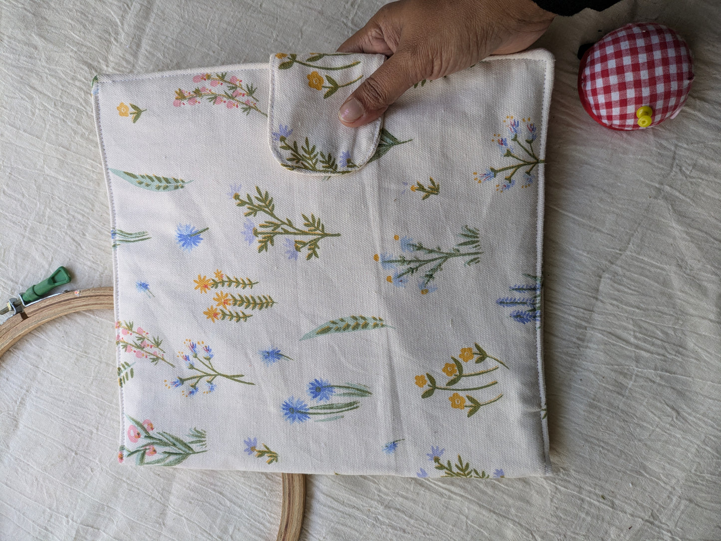 Hand Embroidery Folder - wild flowers
