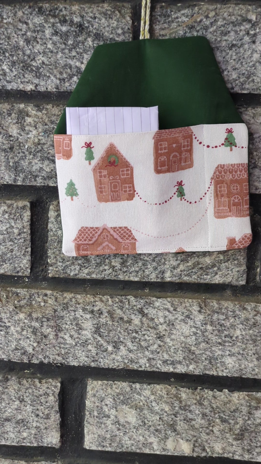 Wall pocket/organiser - Ginger Bread Village