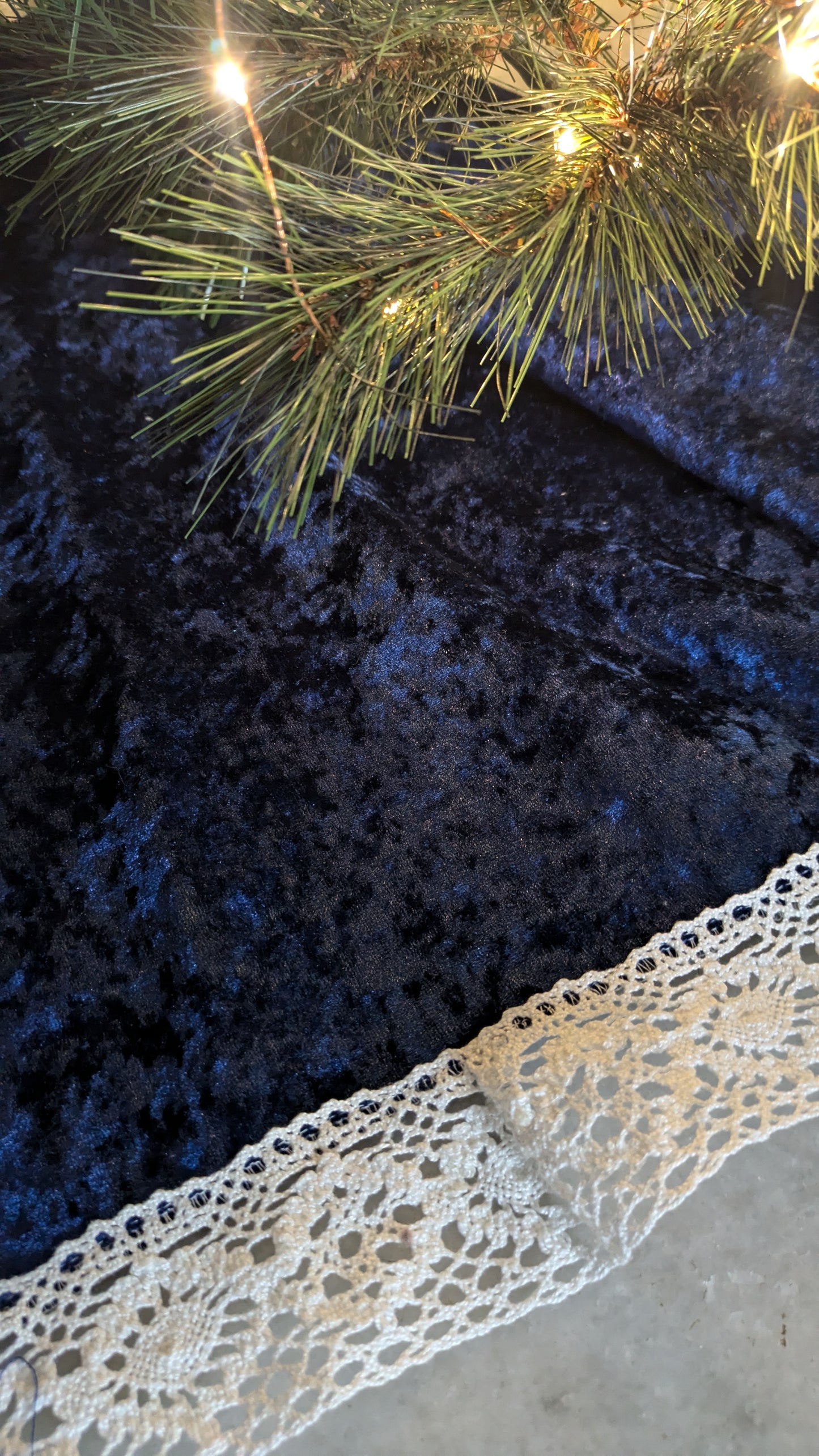 Tree Skirt- Blue Velvet with lace edge